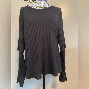 💰Forever21 plus Long sleeve ribbed top with cut out sleeves 3X